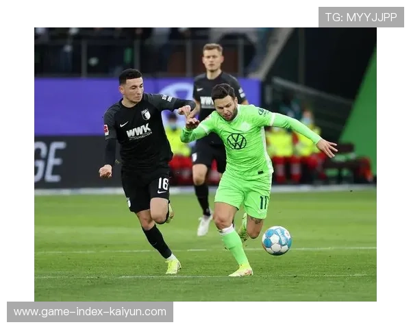 沃尔夫斯堡边线快速推进连续突破 沃尔夫斯堡边线快速推进连续突破