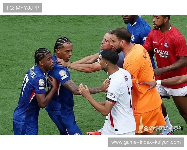 切尔西贝利斯错位抽射变成致命一击：不容错过的传奇瞬间