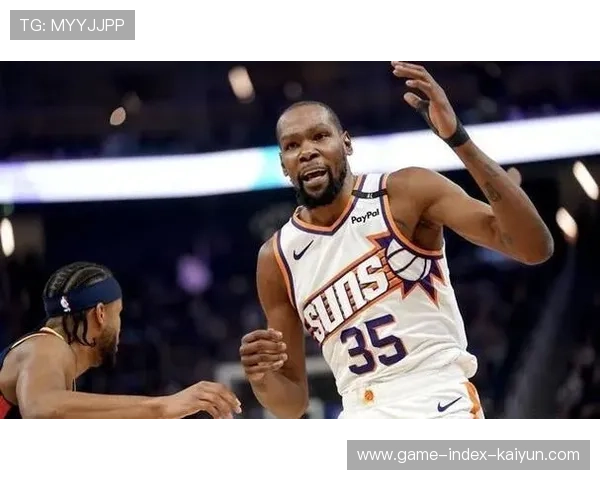 杜兰特关键时刻站出,太阳全员欢呼